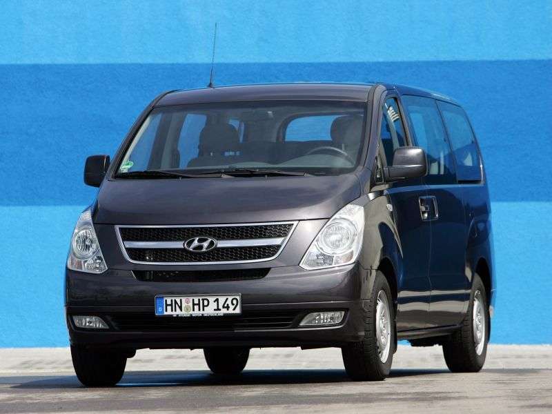 Hyundai H 1 Grand StarexMinibus 2.4 AT Comfort (2011) (2007 – present)