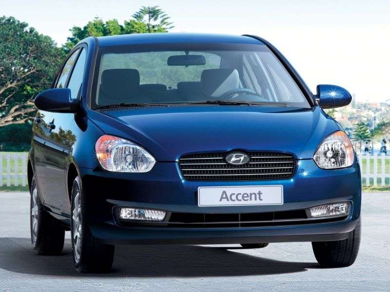 Hyundai Accent MCSedan 1.6 MT (2006 2010)