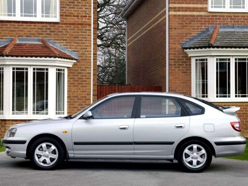 Hyundai Elantra XD [restyling] 1.8 MT hatchback (2003–2006)