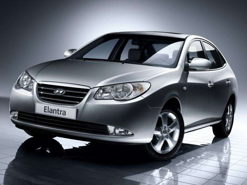 Hyundai Elantra HD sedan 1.6 MT Base (2006–2010)