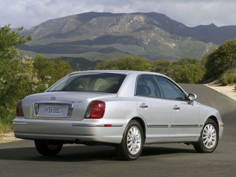 Hyundai Grandeur XG [zmiana stylizacji] sedan 2.5 Shiftronic (2002 2005)