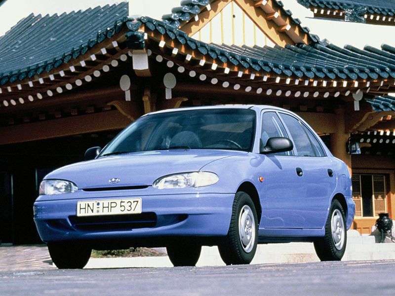 Hyundai Accent X3sedan 1.5 MT (1995–1997)