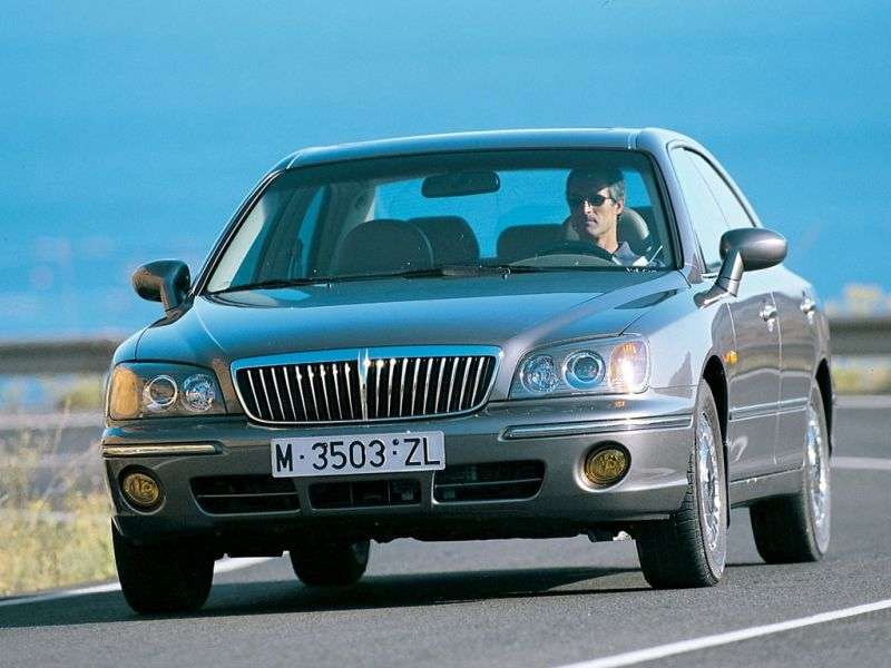 Hyundai Grandeur XG sedan 2.5 MT (1999 2002)