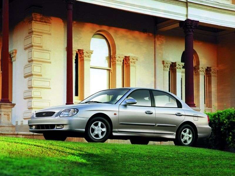 Hyundai Sonata EFsedan 2.5 AT (1998–2001)