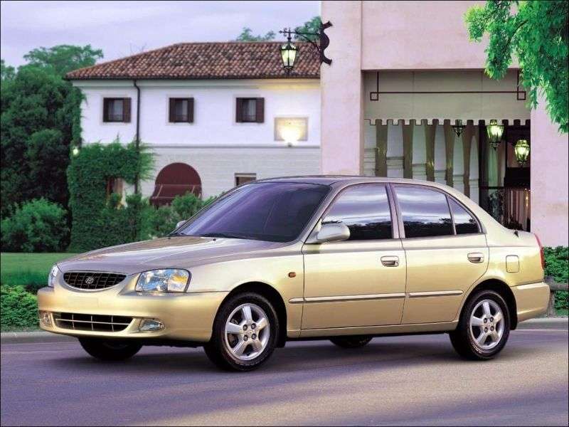 Hyundai Accent LCSedan 1.6 AT (2001–2002)
