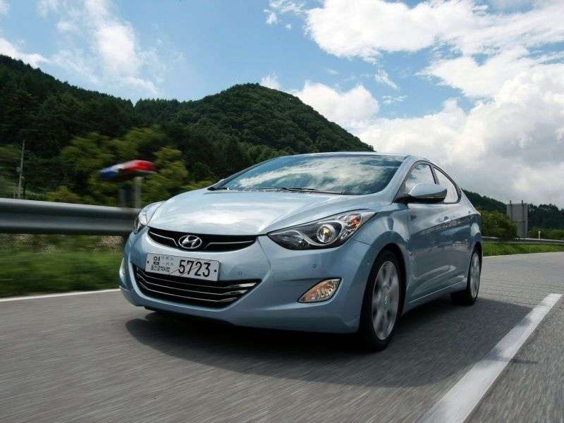 Hyundai Avante MDsedan 1.6 AT (2010 – n.)