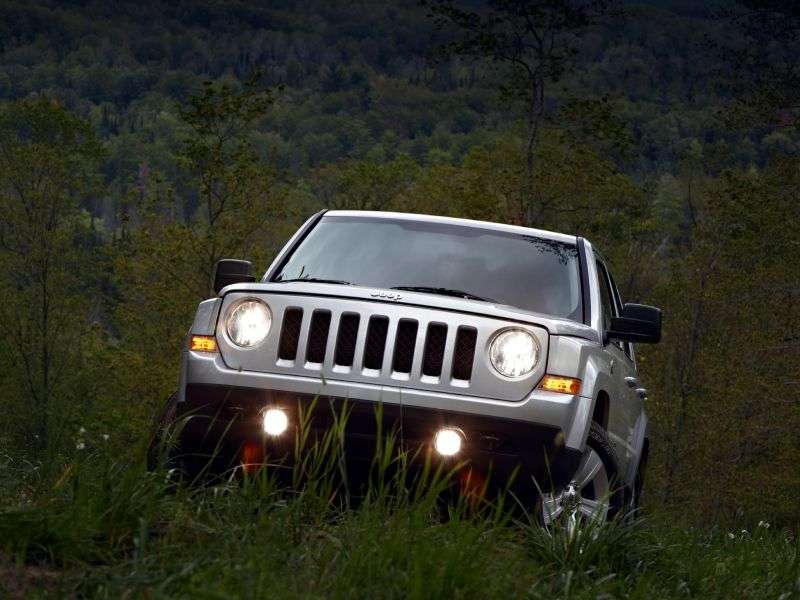 Jeep Liberty 2nd generation crossover 2.4 CVT LIMITED (2012) (2007 – current century)