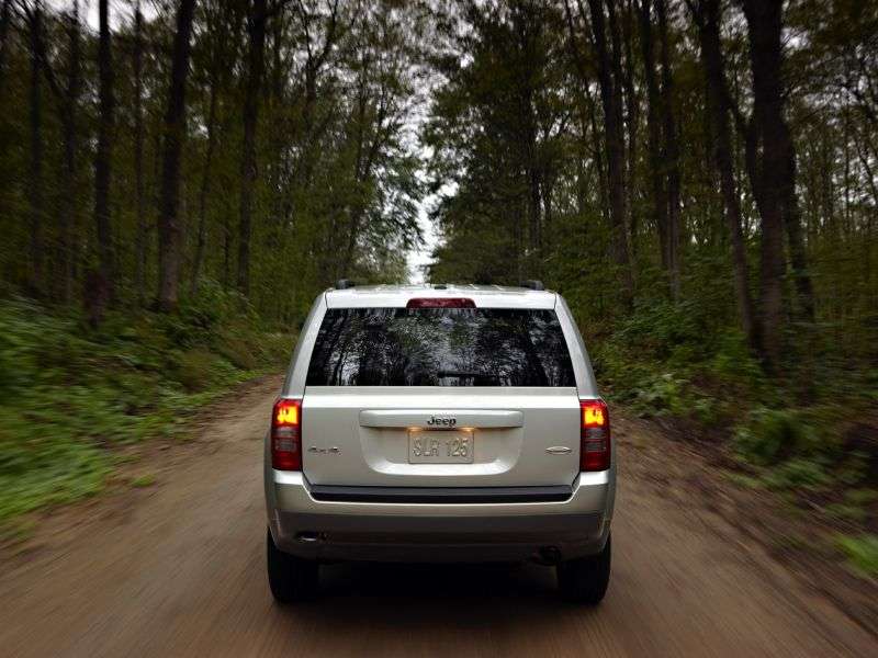 Jeep Liberty drugiej generacji crossover 2.4 CVT LIMITED (2013) (2007 obecnie)