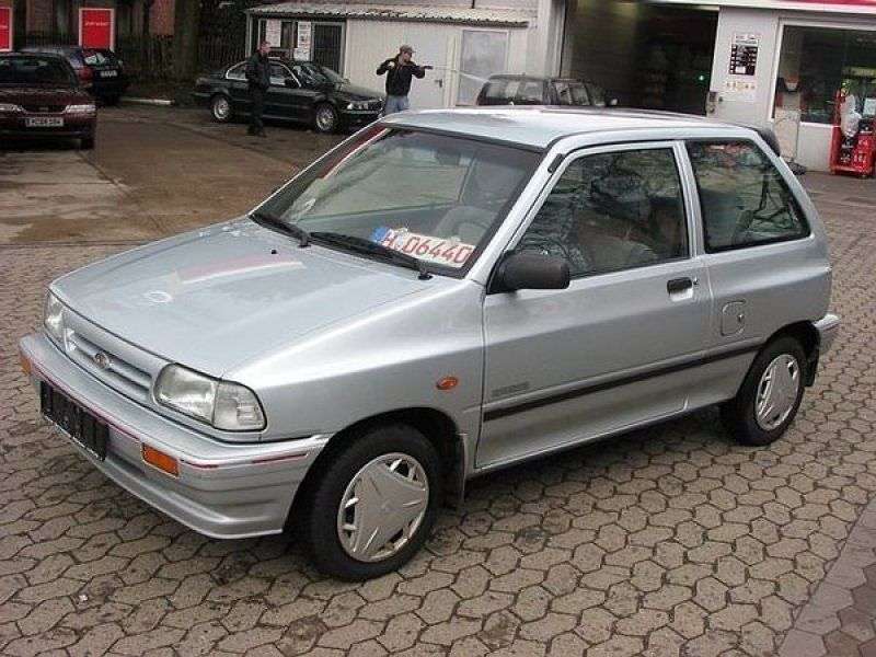 Kia Pride 3 drzwiowy hatchback pierwszej generacji 1,3 mln ton (1995 1998)