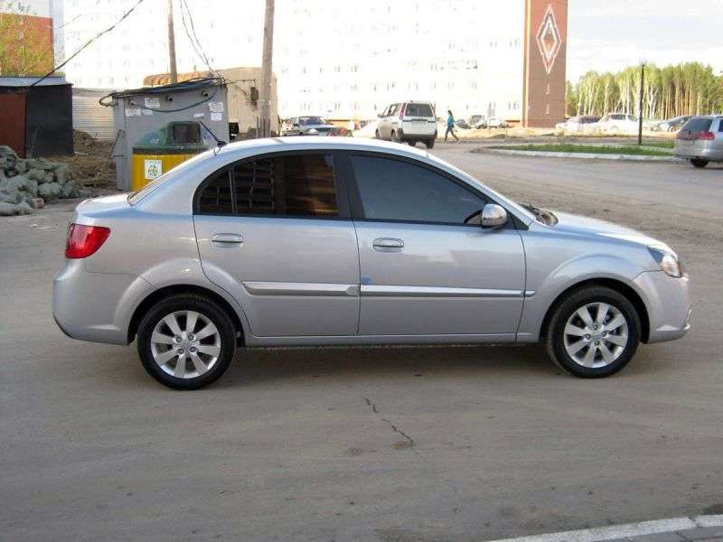 Kia Pride New [restyling] 1.6 MT sedan (2009–2011)