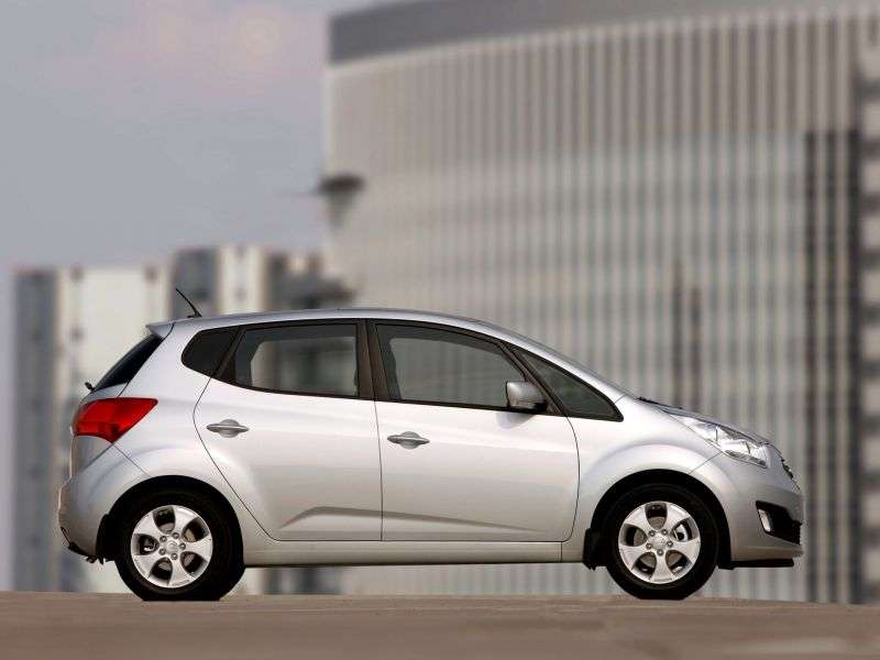 Kia Venga minivan 1.generacji 1.4 MT Comfort (2013) (2010 obecnie)