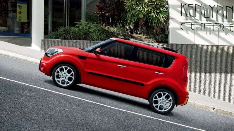 Kia Soul 1st generation [restyled] 1.6 CRDi AT Luxe hatchback (2012) (2011 – n.)
