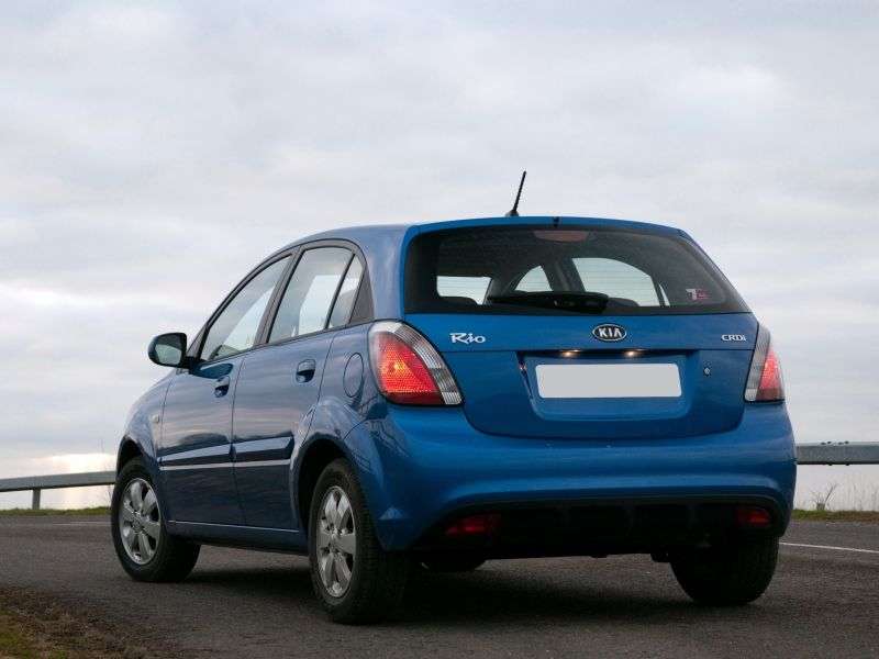 Kia Rio 2nd generation [restyled] hatchback 1.4 AT Comfort (2009–2011)