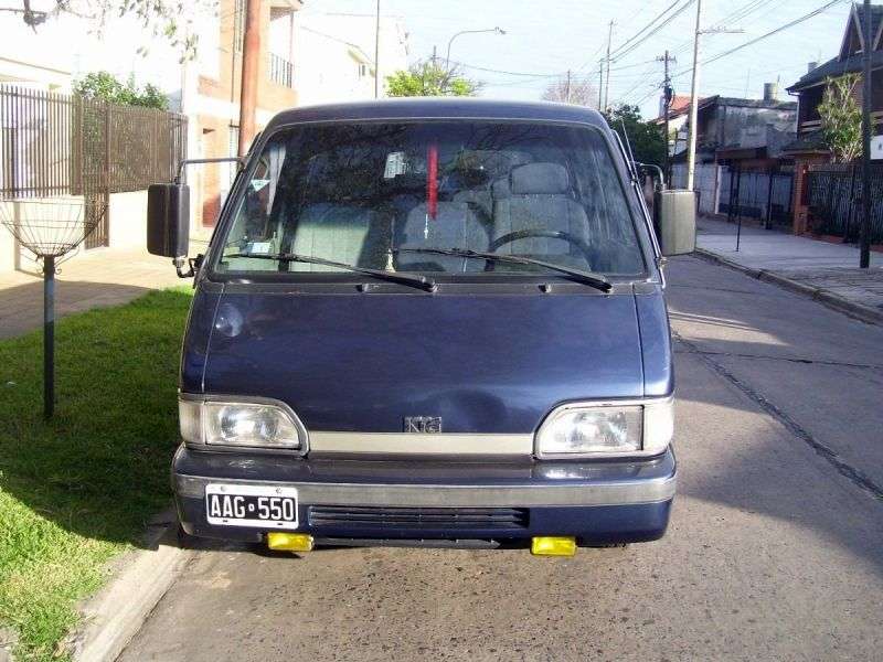 Kia Besta 1. generacja [zmiana stylizacji] Minibus 2.7 D MT (1992 1996)