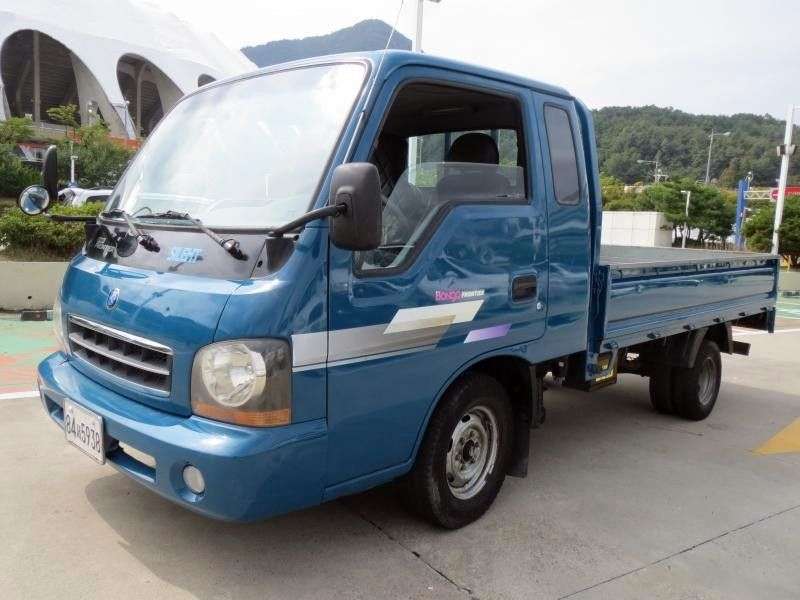Kia Bongo Frontier [zmiana stylizacji] deska Super Cab 2 drzwiowa. 3,0 D MT (2000–2001)