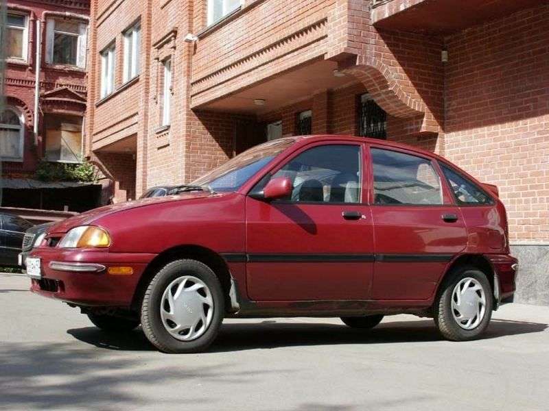 Kia Avella 1st generation 1.3 MT hatchback (1995–1996)