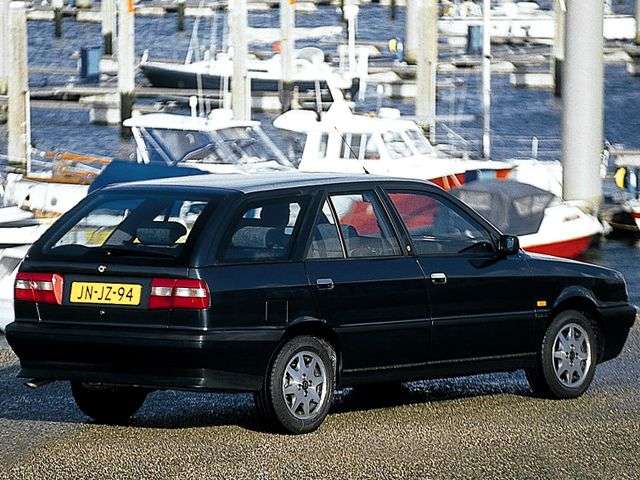 Lancia Dedra 1.generacja Station Wagon Estate 2.0 MT Turbo E (1994 1999)