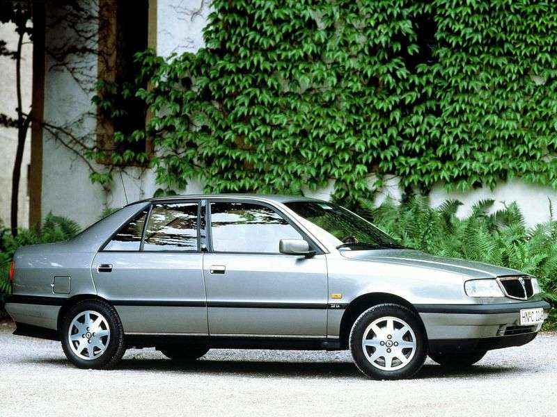 Lancia Dedra 1.generacja sedan 2.0 MT Turbo E (1991 1999)