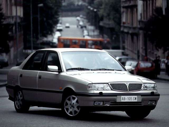 Lancia Dedra 1.generacja sedan 2.0 MT E (1989 1999)