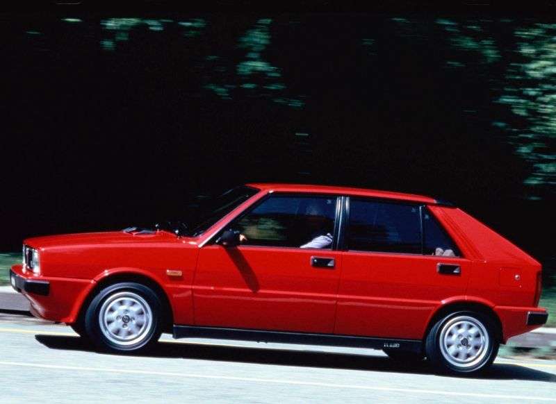 Lancia Delta hatchback 1.generacji 1.5 AT (1979 1994)