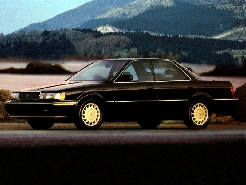 Lexus ES sedan pierwszej generacji 250 AT (1989 1991)
