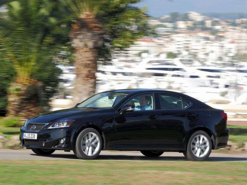 Lexus IS drugiej generacji [zmiana stylizacji] sedan 4 drzwiowy. 250 AT Executive (2010 2013)