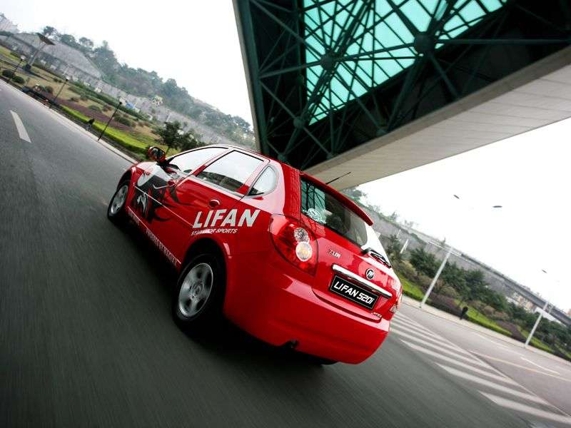 Lifan Breez hatchback 1.generacji 1.6 MT EX (2006 obecnie)