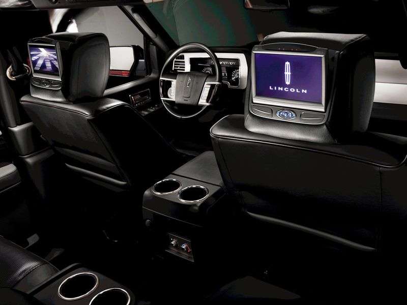 5 drzwiowy SUV Lincoln Navigator 3 generacji L 5,4 AT AWD (2007 obecnie)