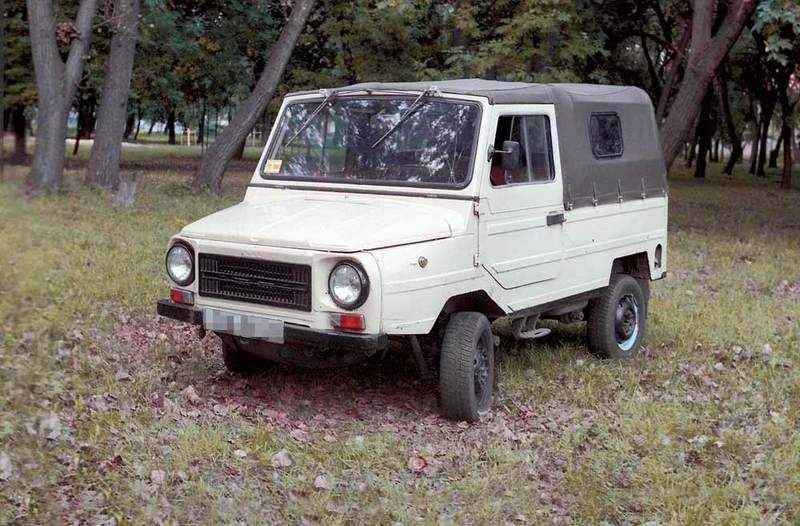LuAZ 1302 SUV pierwszej generacji 1.1 MT (1990 2002)