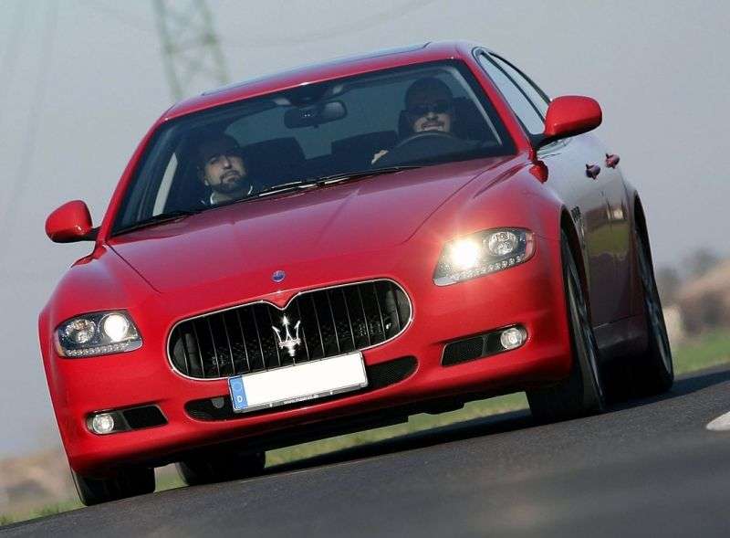 Maserati Quattroporte 5. generacji [zmiana stylizacji] Sport GT S sedan 4 drzwiowy. 4,7 AT (2008–2012)