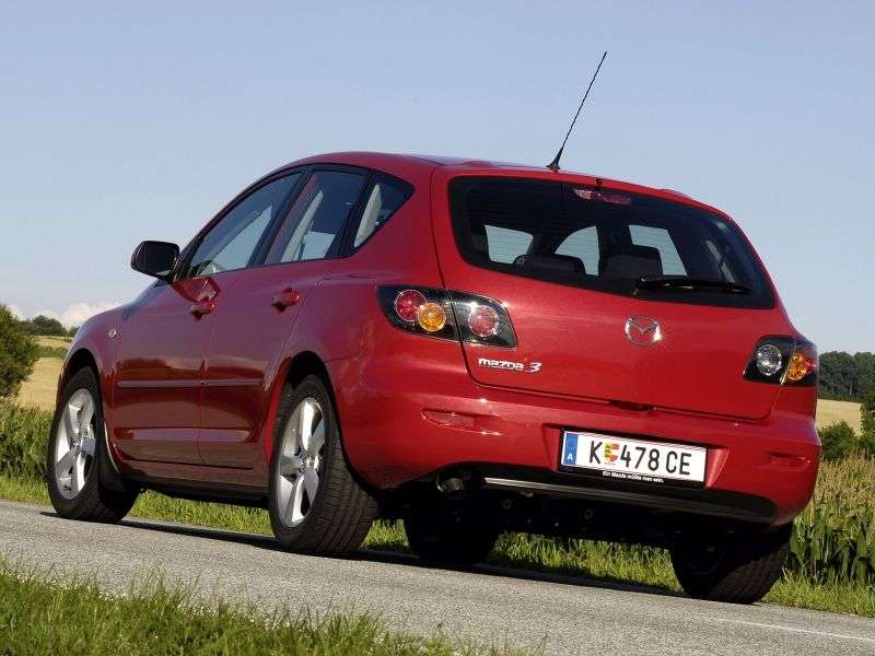 Mazda 3 BK hatchback 5 drzwiowy 2,0 MT (2003 2006)
