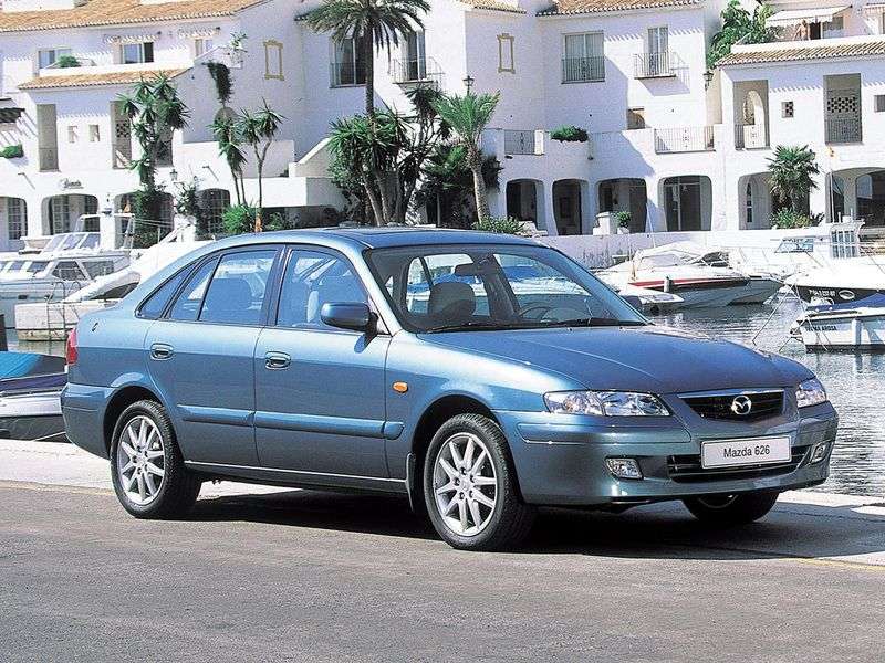Mazda 626 GFetchback 1.8 MT (1999–2002)