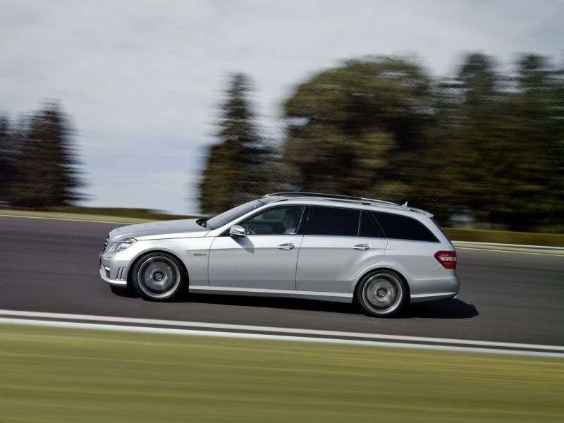 Mercedes Benz E Class W212 / S212 / C207 / A207AMG universal 5 two. E 63 AMG Speedshift MCT (2011–2013)