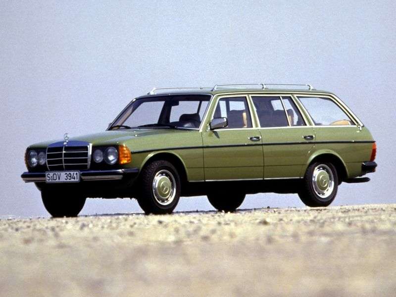 Mercedes Benz Klasa E w123 Kombi 230 4MT (1980 1986)