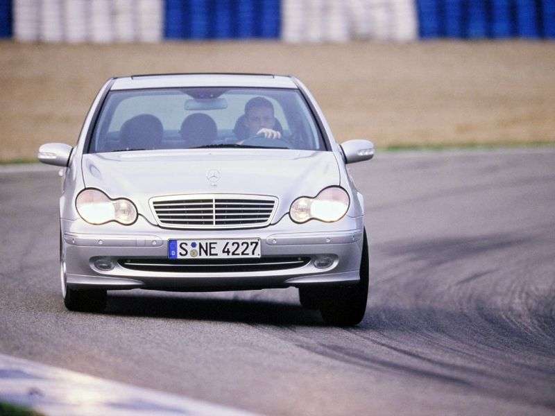Mercedes Benz C Class W203 / S203 / CL203 sedan 4 bit. C 180 Kompressor AT (2002–2004)