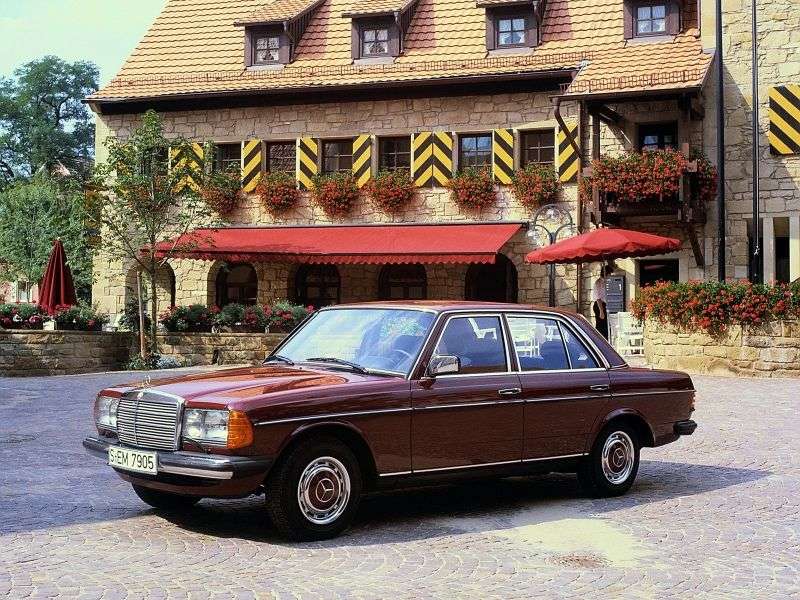 Mercedes Benz Klasa E w123 sedan 240 D 5MT (1982 1985)