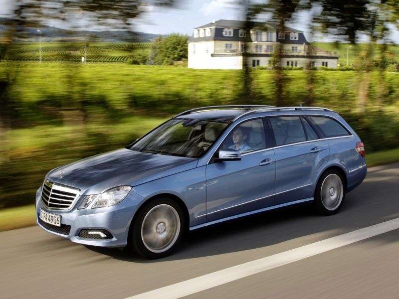 Mercedes Benz Klasa E W212 / S212 / C207 / A207 Kombi 5 drzwiowy E 200 CGI BlueEfficiency AT Special Edition (2010 2013)