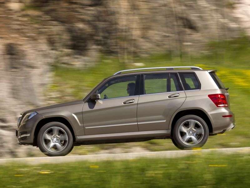 Mercedes Benz GLK Class X204 [restyling] crossover GLK 250 4MATIC 7G Tronic Plus Special Series (2013 – c.)