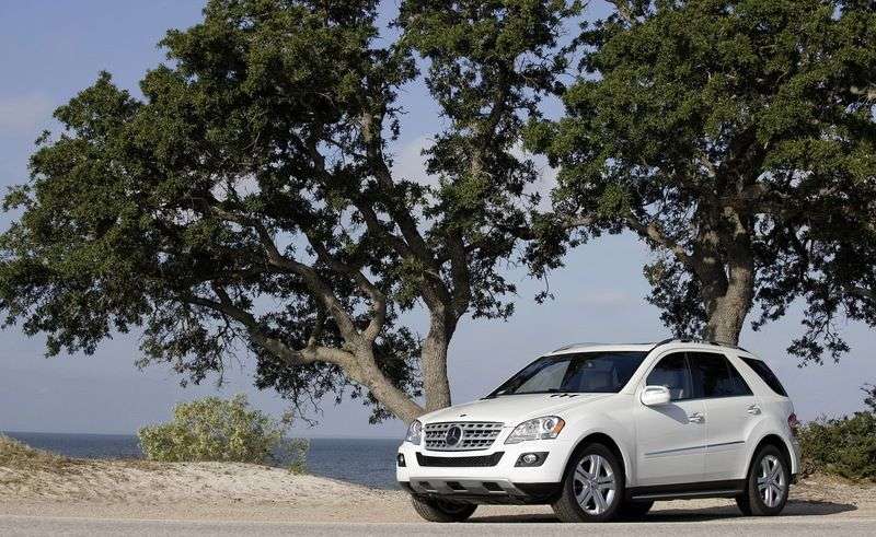 Mercedes Benz M Class W164 [restyling] crossover ML 350 AT Special Series (2008–2012)