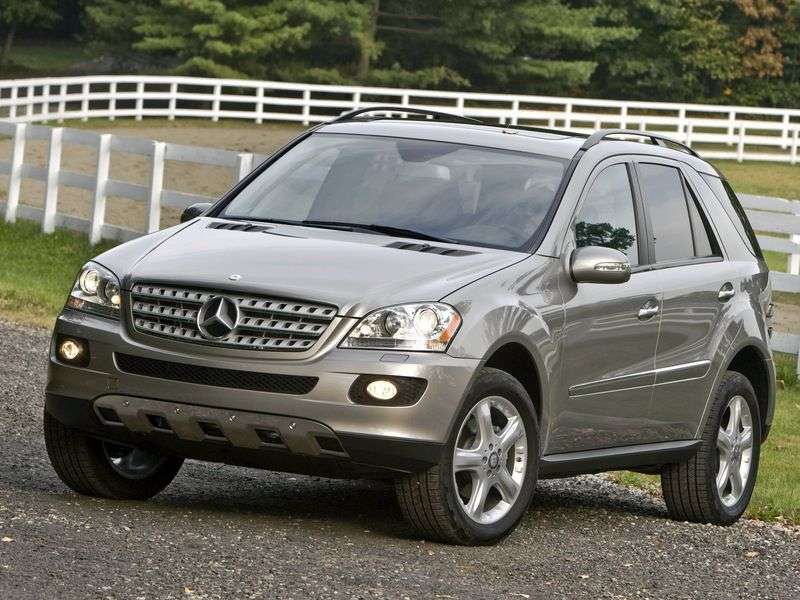 Mercedes Benz M Class W164 crossover ML 500 AT (2005–2008)