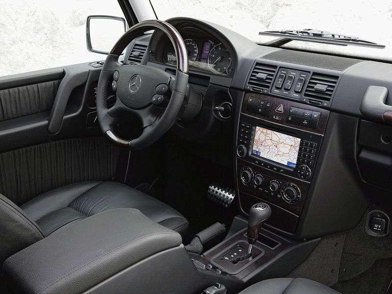 5 drzwiowy SUV Mercedes Benz Klasa G W463 [zmiana stylizacji]. G 500 AT Basic (2008 2012)