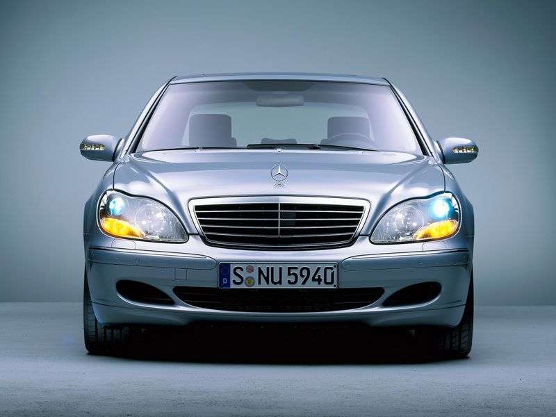 Mercedes Benz S Class W220 [restyling] S 500 AT sedan (2002–2005)