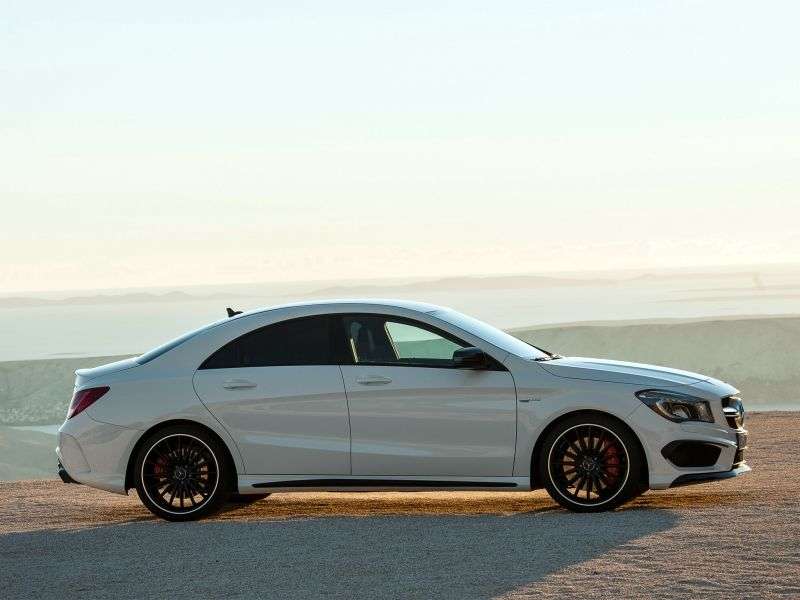 Mercedes Benz CLA Class 1 generacji AMG coupe 4 drzwiowy CLA 45 AMG 4Matic Speedshift DCT Special Edition (2013 obecnie)