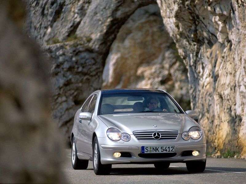 Mercedes Benz Klasa C W203 / S203 / CL203 coupe 3 drzwi C 200 CGI MT (2003 2004)