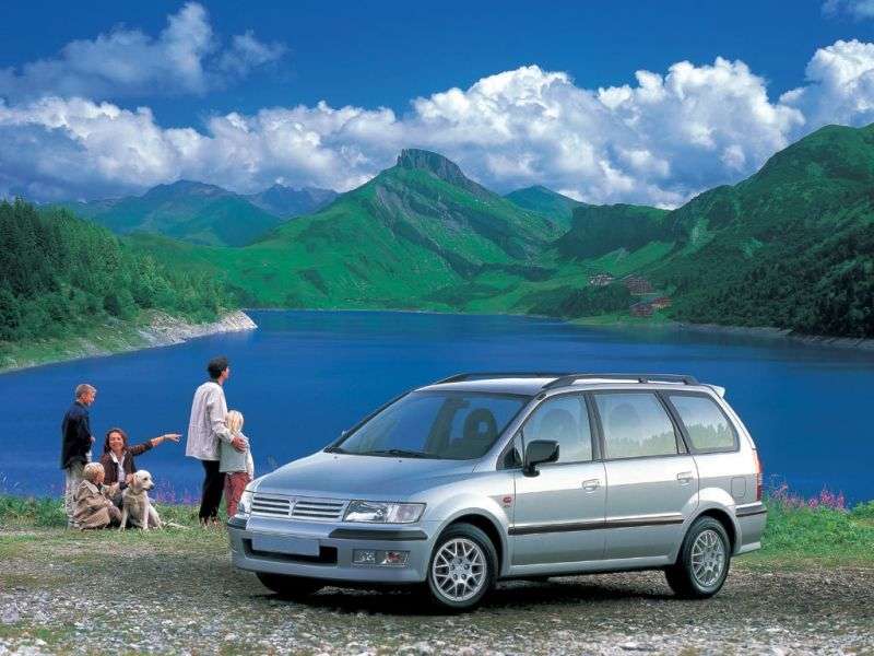 Mitsubishi Space Wagon Typ N50 minivan 2.4 GDi AT (1998 2000)