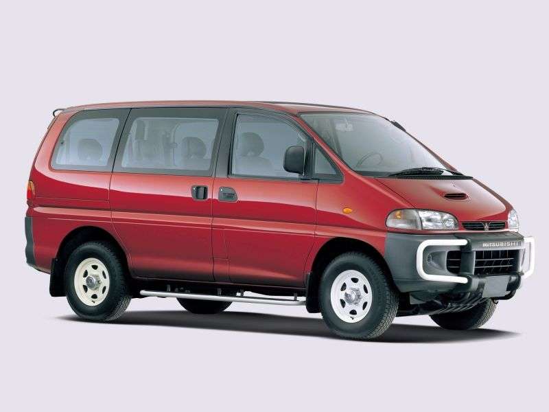 Mitsubishi Space Gear minivan pierwszej generacji 2.5 TD MT (1994 1997)