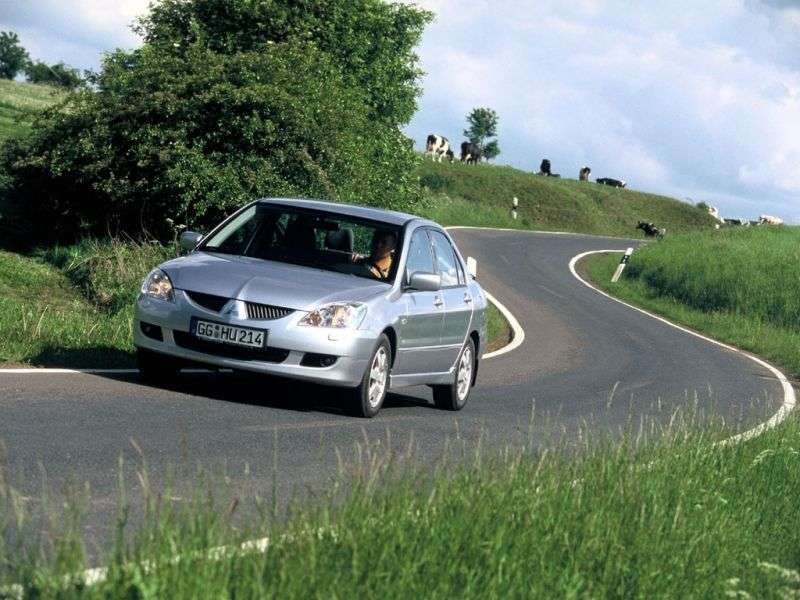 Mitsubishi Lancer 6 tej generacji [zmiana stylizacji] sedan 4 drzwiowy. 1.5 CVT 4WD (2003 2005)