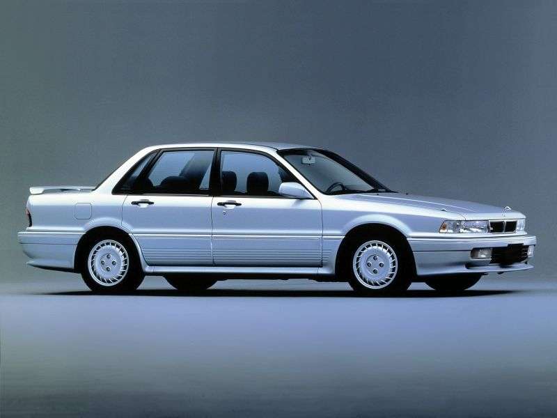 Mitsubishi Galant 6. generacji sedan 2.0 AT VR 4 (1989 1993)