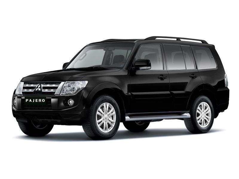 Mitsubishi Pajero 4th generation [restyling] SUV 5 dv. 3.0 AT AWD Ultimate S86 (2011) (2011 – n. In.)