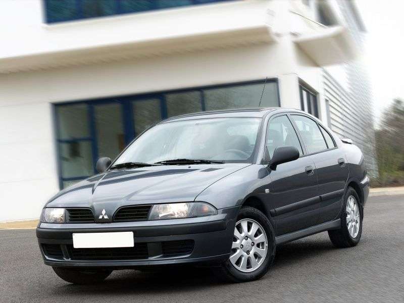 Mitsubishi Carisma 1st generation [restyling] 1.6 MT hatchback (1999–2003)